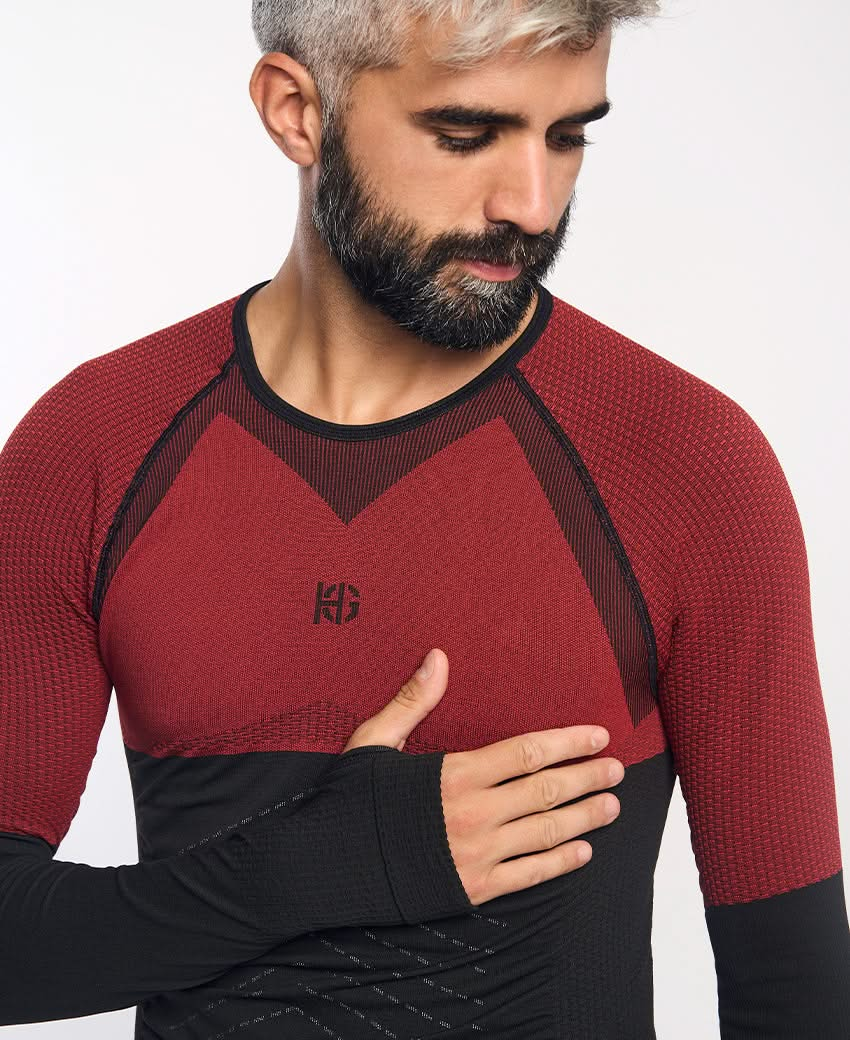 Der Andoya Baselayer mit gezielter Kompression und Carbonfasern für optimales Feuchtigkeitsmanagement und Stabilisierung beim Sport.