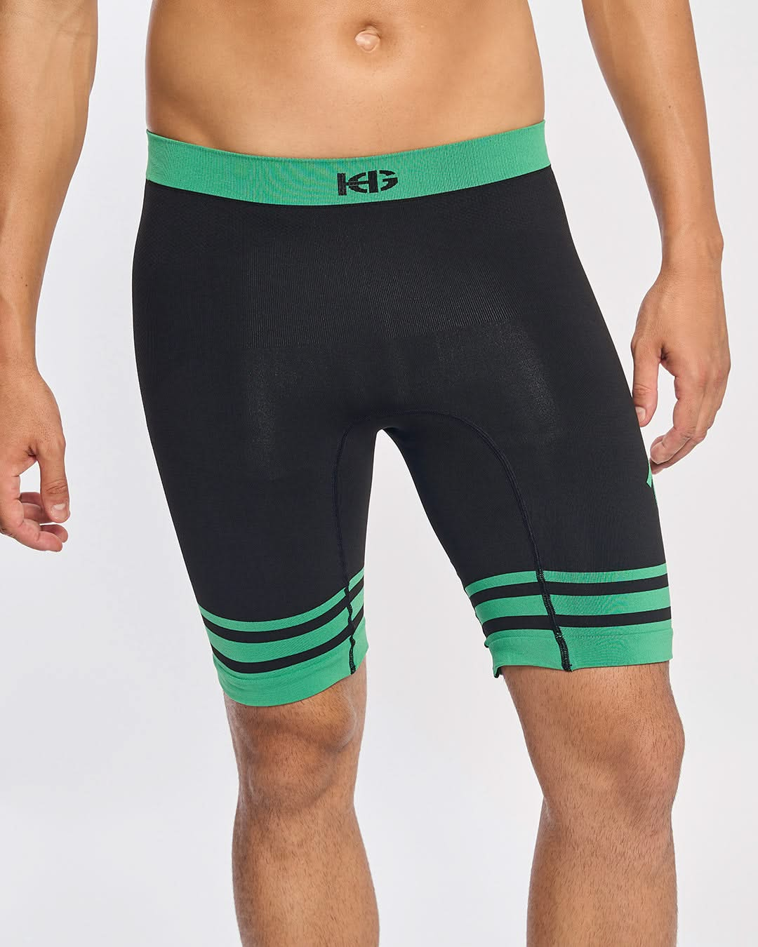 Dales - Performance verbessernde ultraleichte Shorts mittlere Kompression